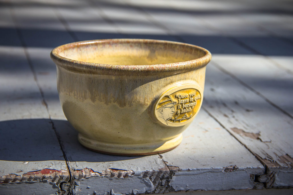 Stoneware bowl with Honeycomb glaze